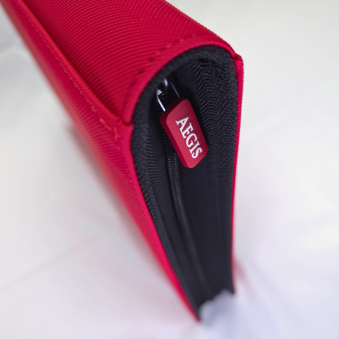 Aegis: 9-Pocket Diamond-Zip Binder (Red)